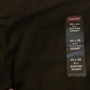 Levi’s shaping skinny 311